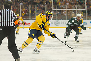 Sr. Carl Hagelin (C) for UofM (Michael Simari)