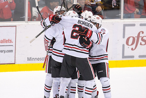 22 Oct 16:  The St. Cloud State University Huskies host the University of Minnesota in a non-conference matchup at the National Hockey Center in St. Cloud, MN. (Jim Rosvold/USCHO.com)