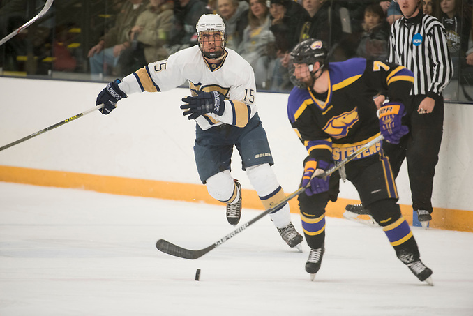 Jesse Tredinnick of Wisconsin-Eau Claire (Shane Opatz)