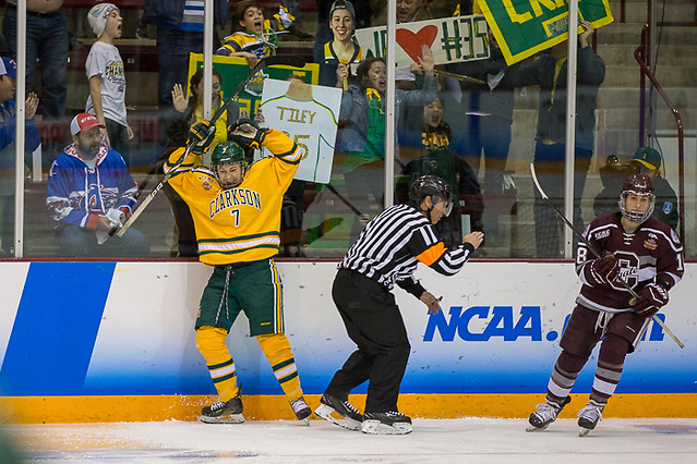 Élizabeth Giguère scores the championship winning goal in OT against Colgate (Jim Rosvold)