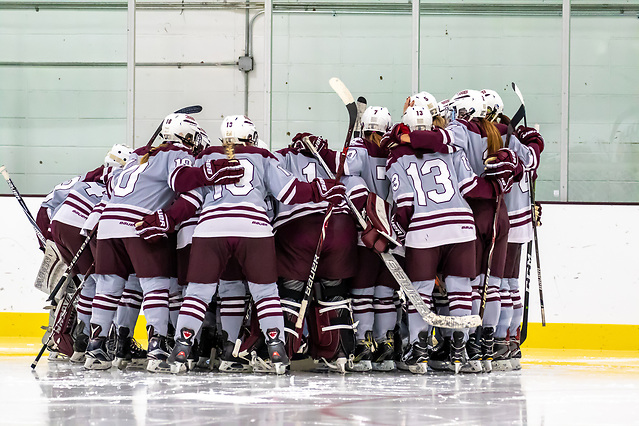 Augsburg Women's Hockey (Cynbadmedia)