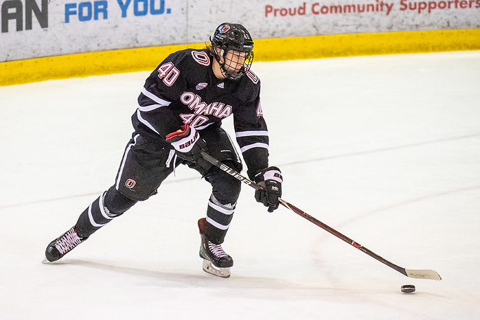 14 Dec 19: Tyler Weiss (Nebraska Omaha - 40). The St. Cloud State University Huskies host the University of Nebraska Omaha Mavericks in a NCHC matchup at the Herb Brooks National Hockey Center in St. Cloud, MN. (Jim Rosvold)