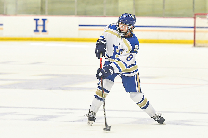 Hamilton College defender Michaela Giuttari (8) 11/26/19 3:48:46 PM Women’s Hockey:  SUNY Morrisville v Hamilton College at Russell Sage Rink, Hamilton College, Clinton, NY Final:  Morrisville 0   Hamilton 6 Photo by Josh McKee Michaela Giuttari of Hamilton (Joshua D. McKee/Photo: Joshua D. McKee Hamilton Athletics)